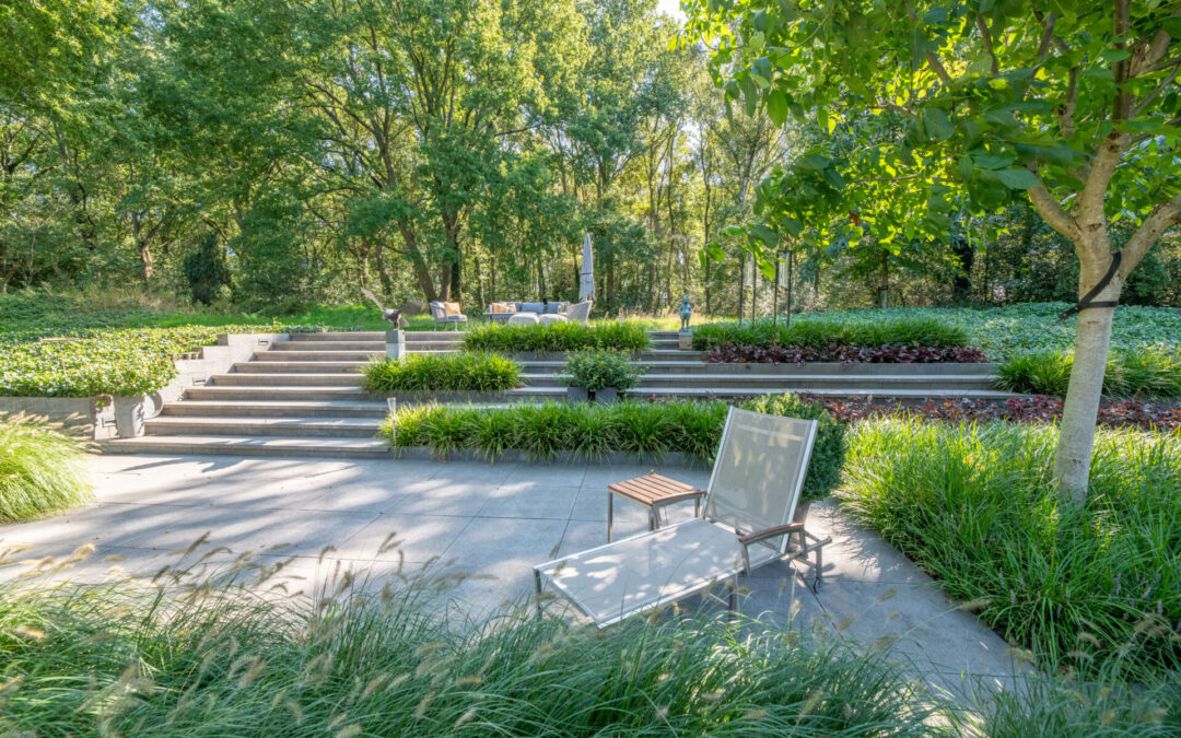 Tuinproject: Sfeervol design in een natuurgebied