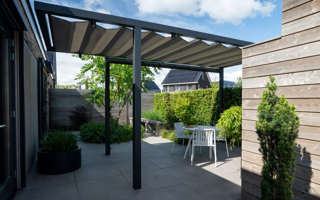 Tuinproject: Strakke en tijdloze tuin
