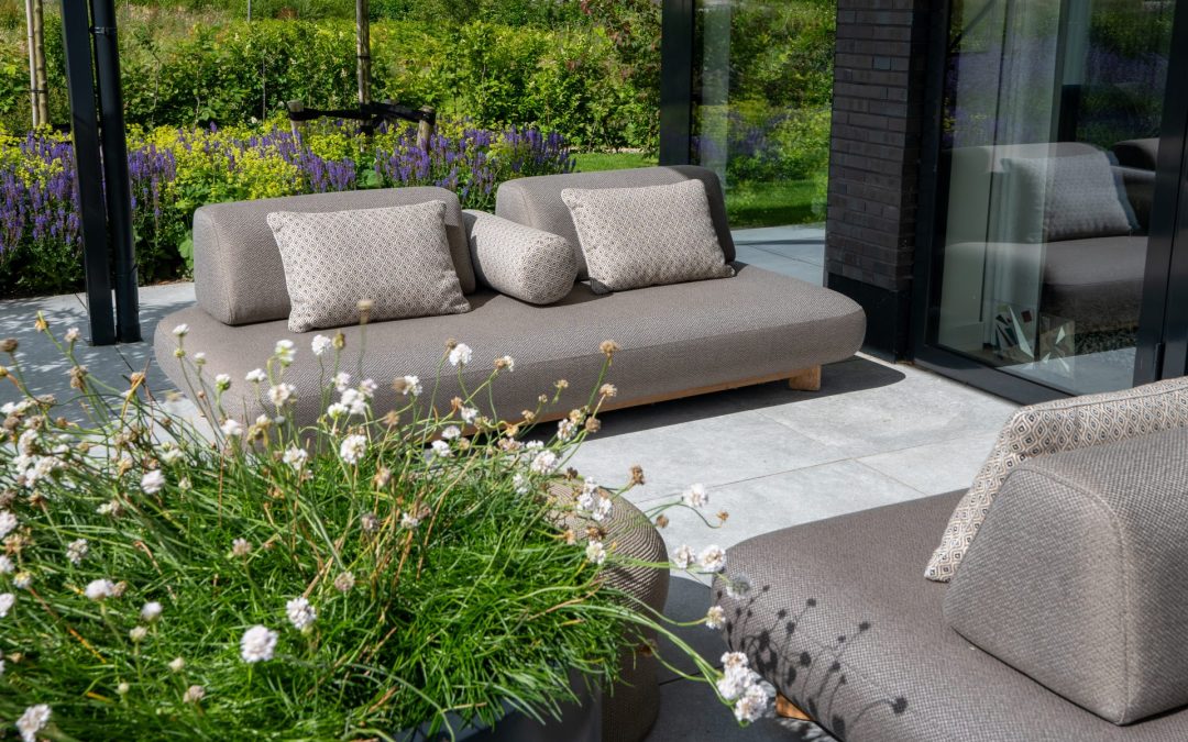 Tuinproject: Strak en weelderige tuin