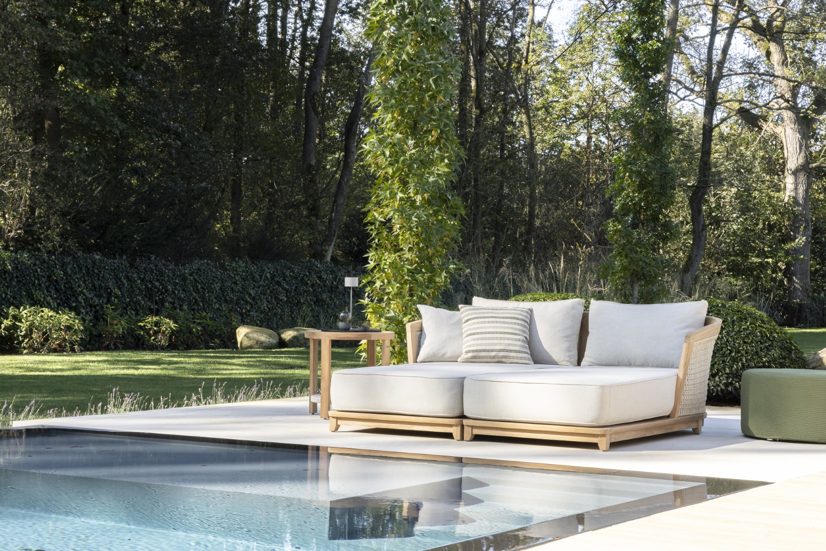 2025 Borek teak belt Horizon chaise longue left teak natural beige - Horizon chaise longue right - Crochette hocker - Chepri side table Borek loungebank